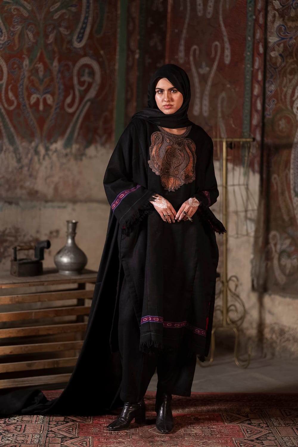 Black Tilla Embroidered Pheran Pants Stole