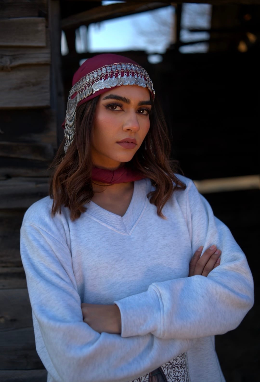 Namda Graphic Printed Grey Pheran And Pants