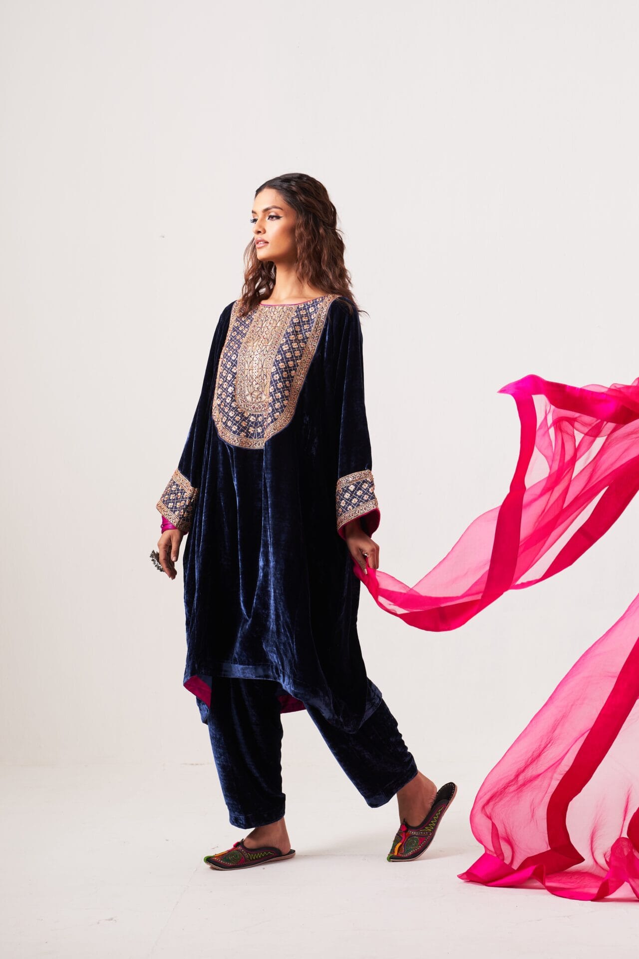 Blue Tilla Embroidered Round Pheran Salwar Organza Dupatta