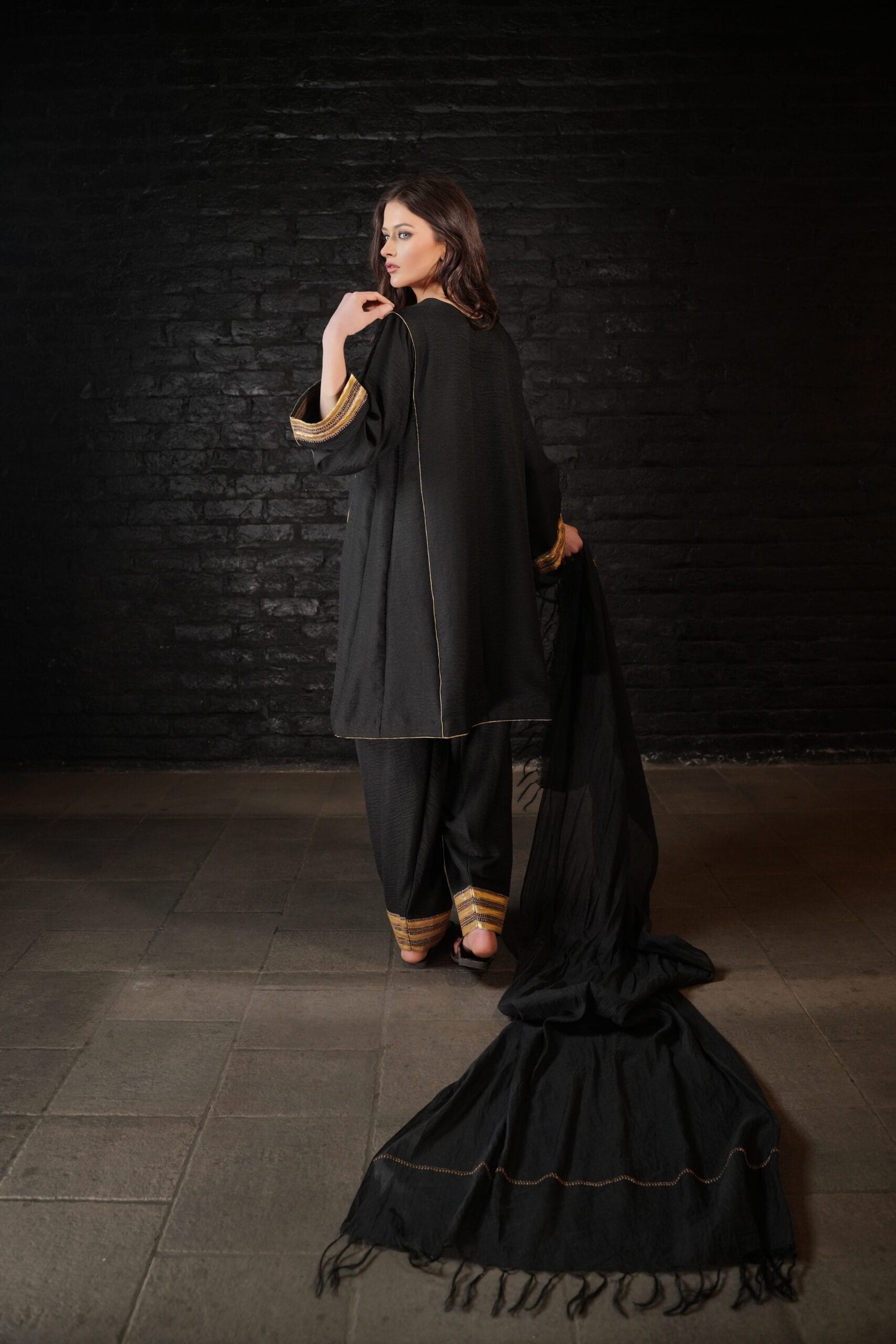 Black Tilla Embroidered Round Pheran Farshi Salwar Dupatta