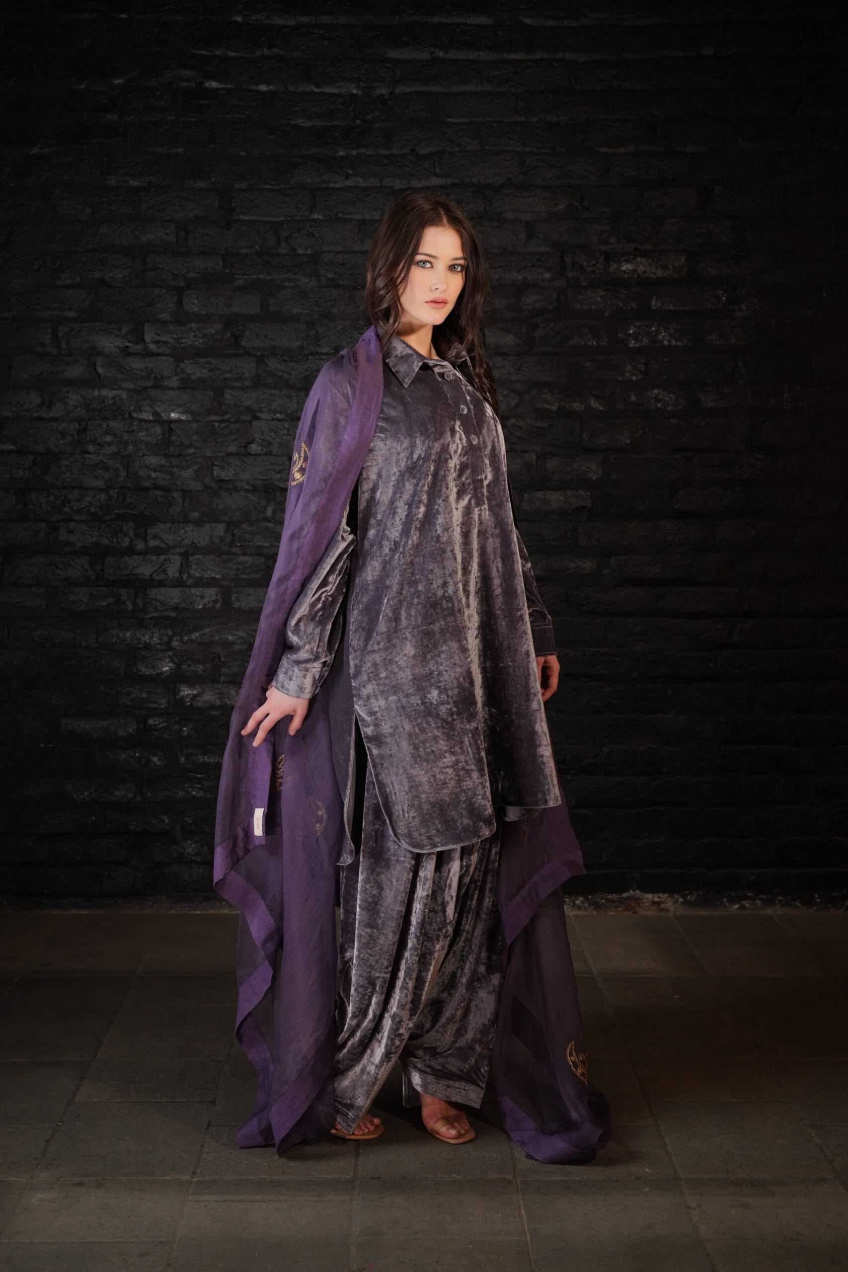 Lilac Khan Dress Tilla Embroidered Dupatta