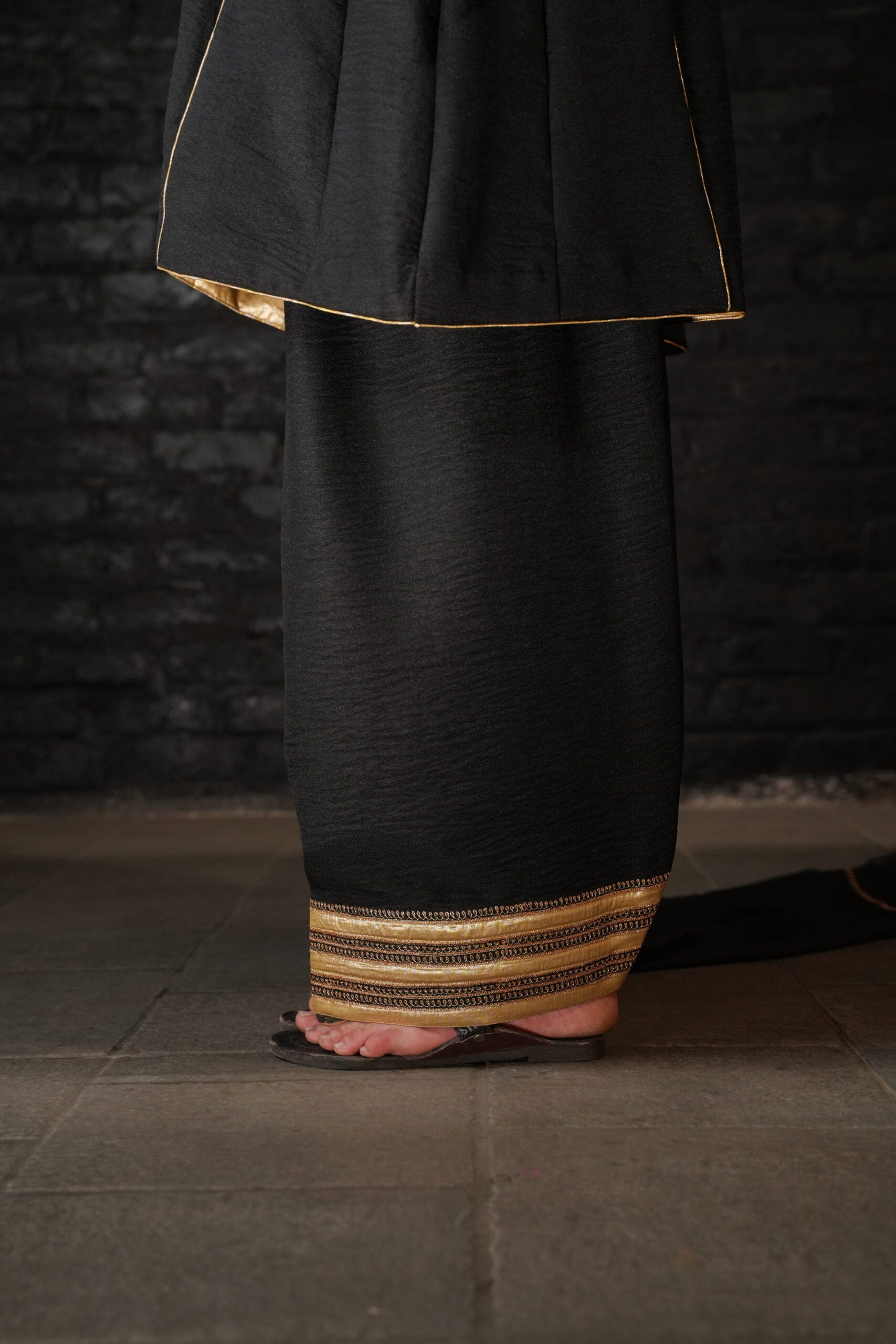 Black Tilla Embroidered Round Pheran Farshi Salwar Dupatta
