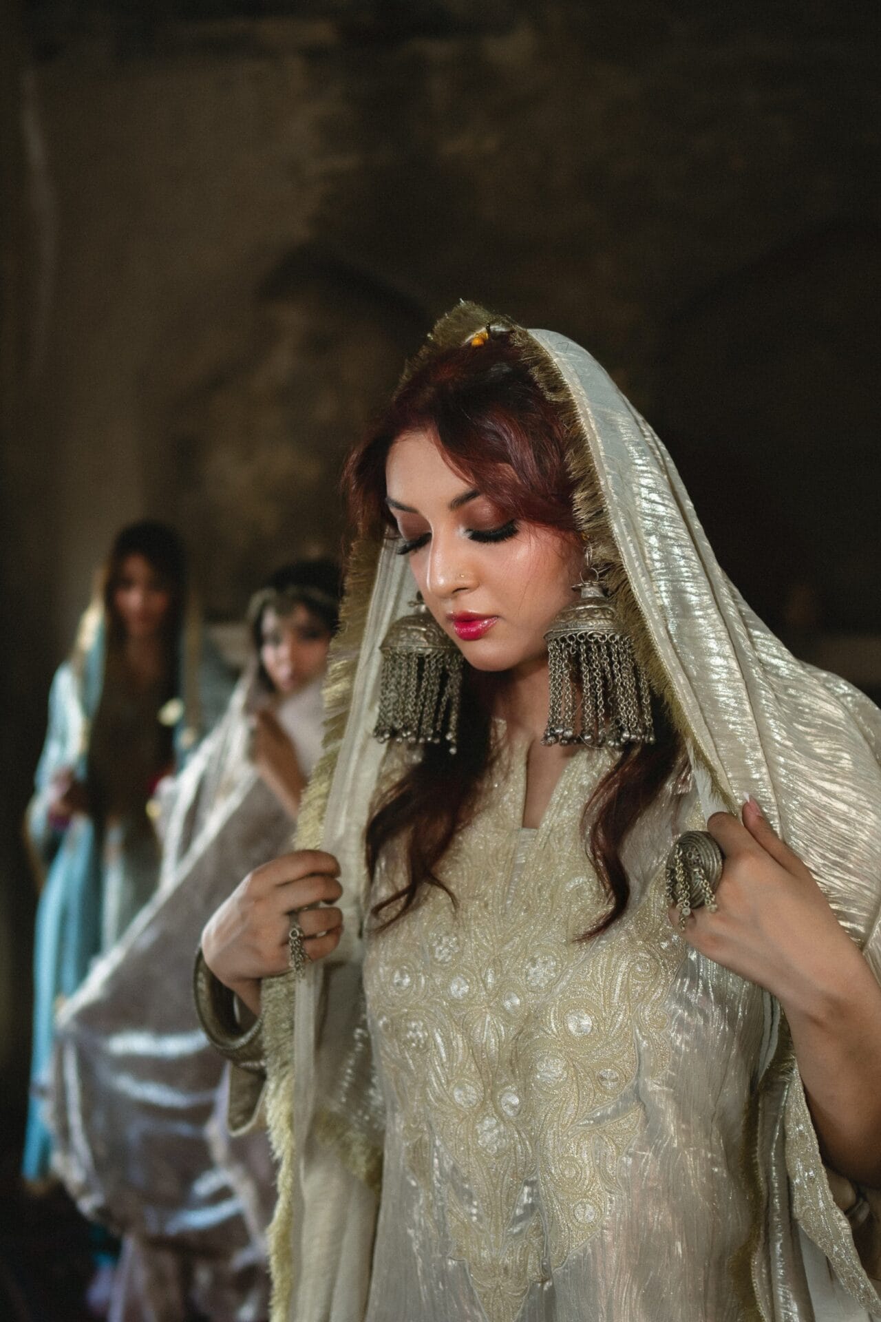 Pearl White Shimmer Tilla Embroidered Pheran Salwar
