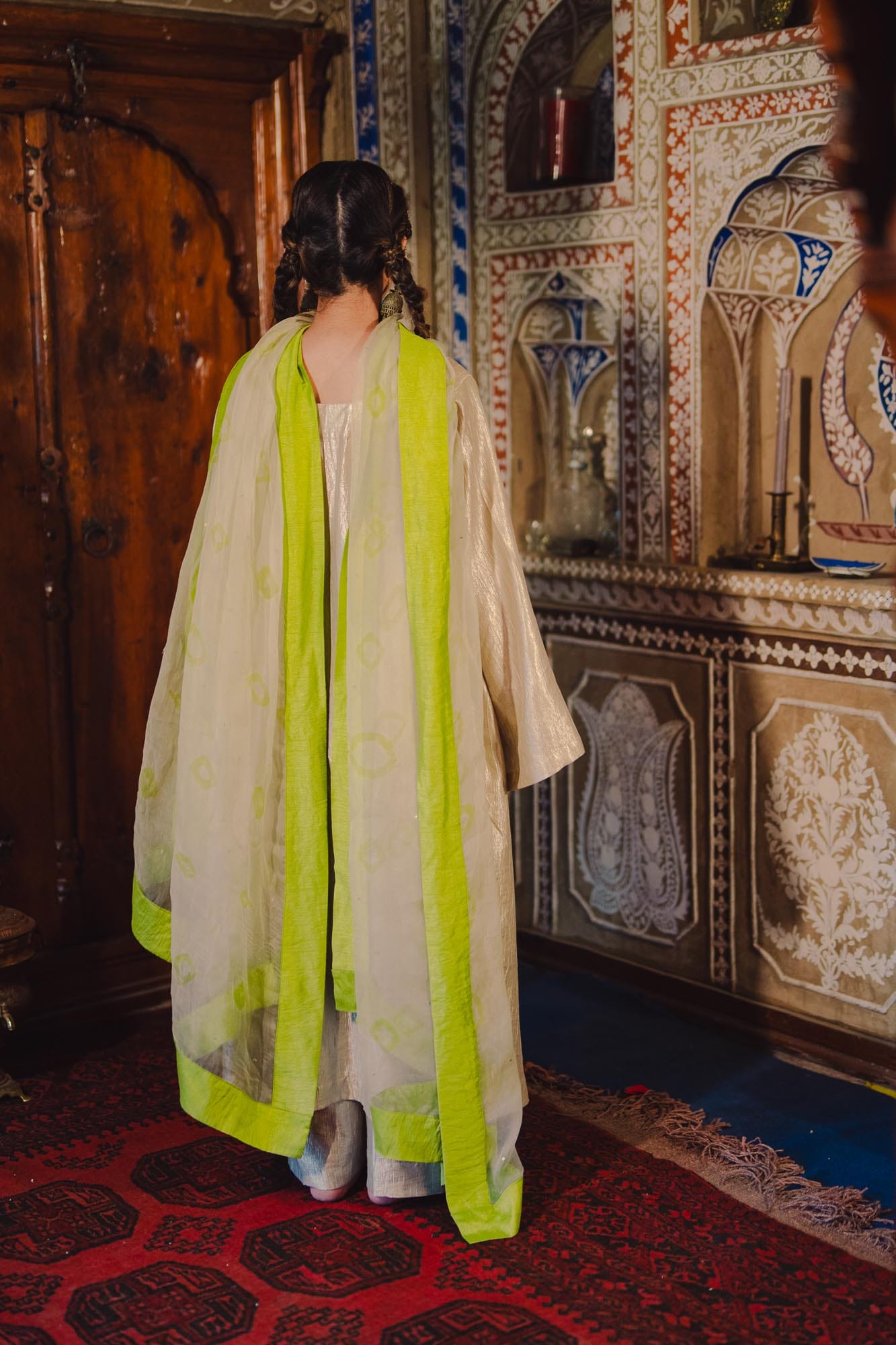 Pearl White Pheran Pant Organza Bandhani Dupatta
