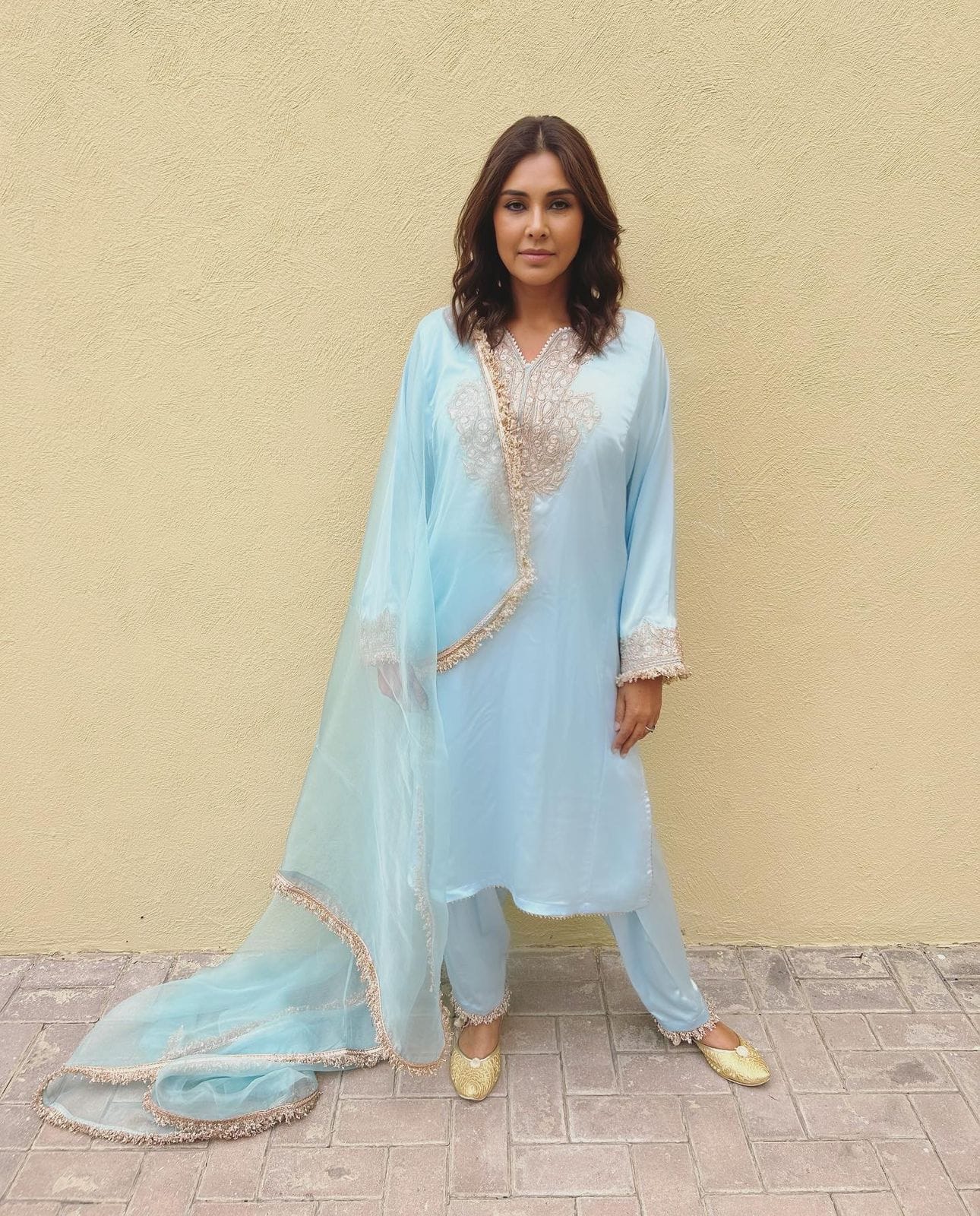 Lisa Ray in Powder Blue Tilla Embroidered Pheran Salwar Organza Dupatta