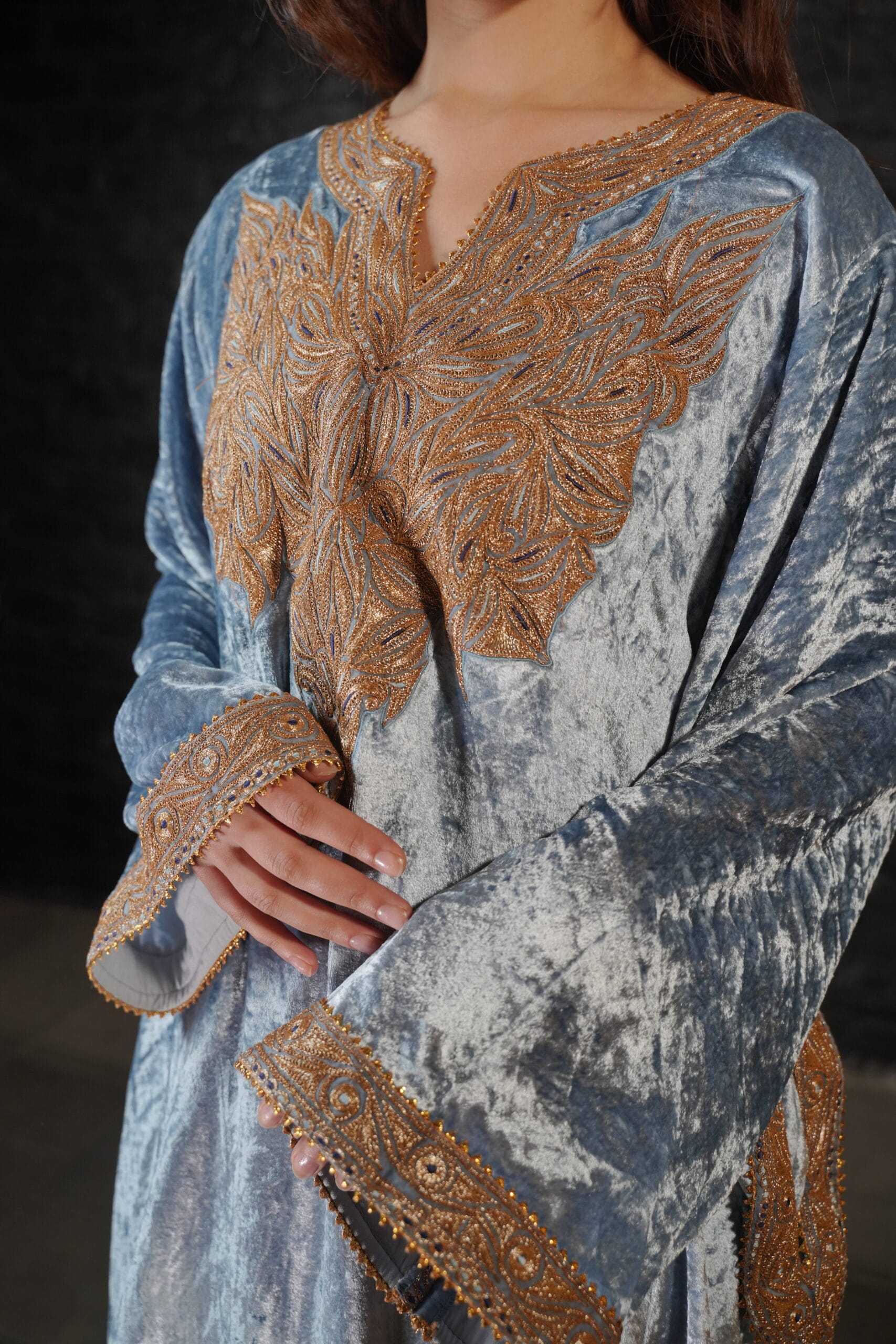 Blue Tilla and Thread Embroidered Pheran Pants Dupatta