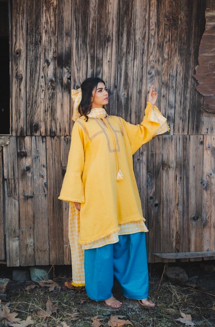 Yellow Pheran Check Inner Farshi Salwar Check Dupatta