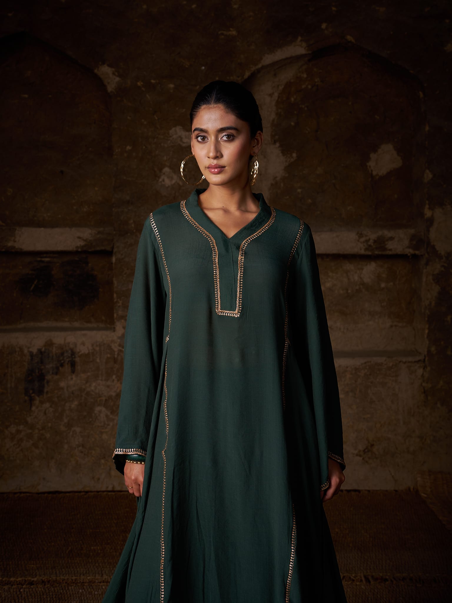 Green Tilla Embroidered Round Kurta Palazzo Linen Crepe Dupatta