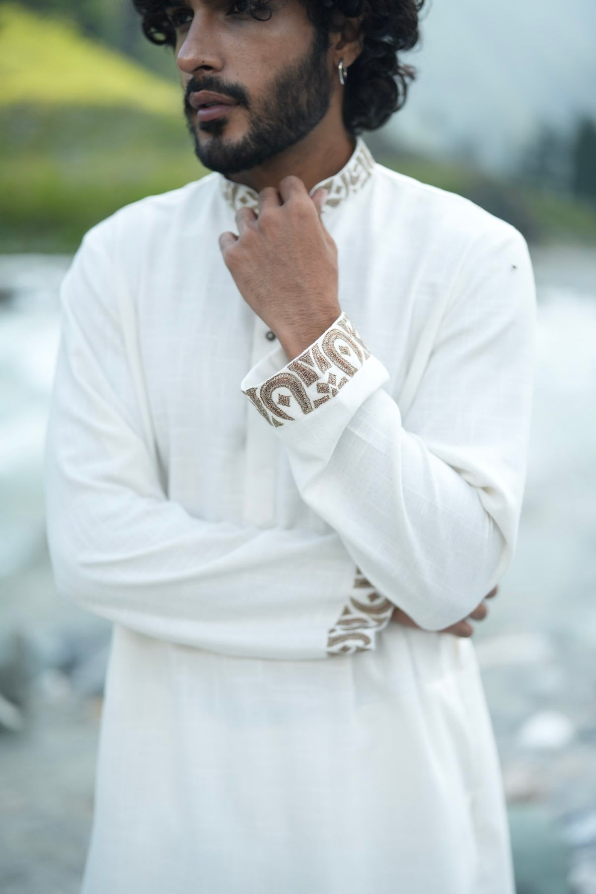 White Antique Colour Tilla Embroidered Kurta Salwar
