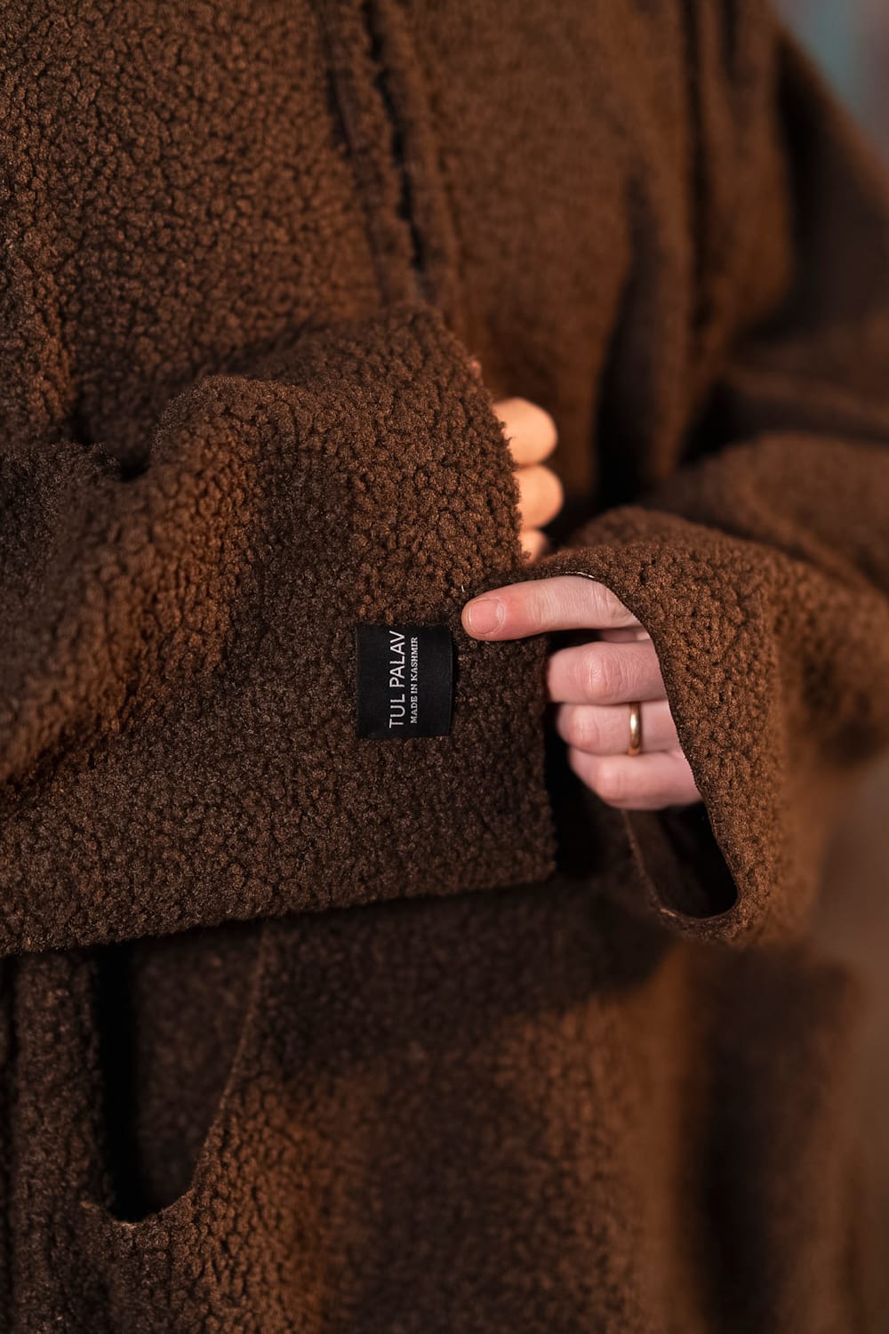 Valley Bronze : Brown Reversible Pheran