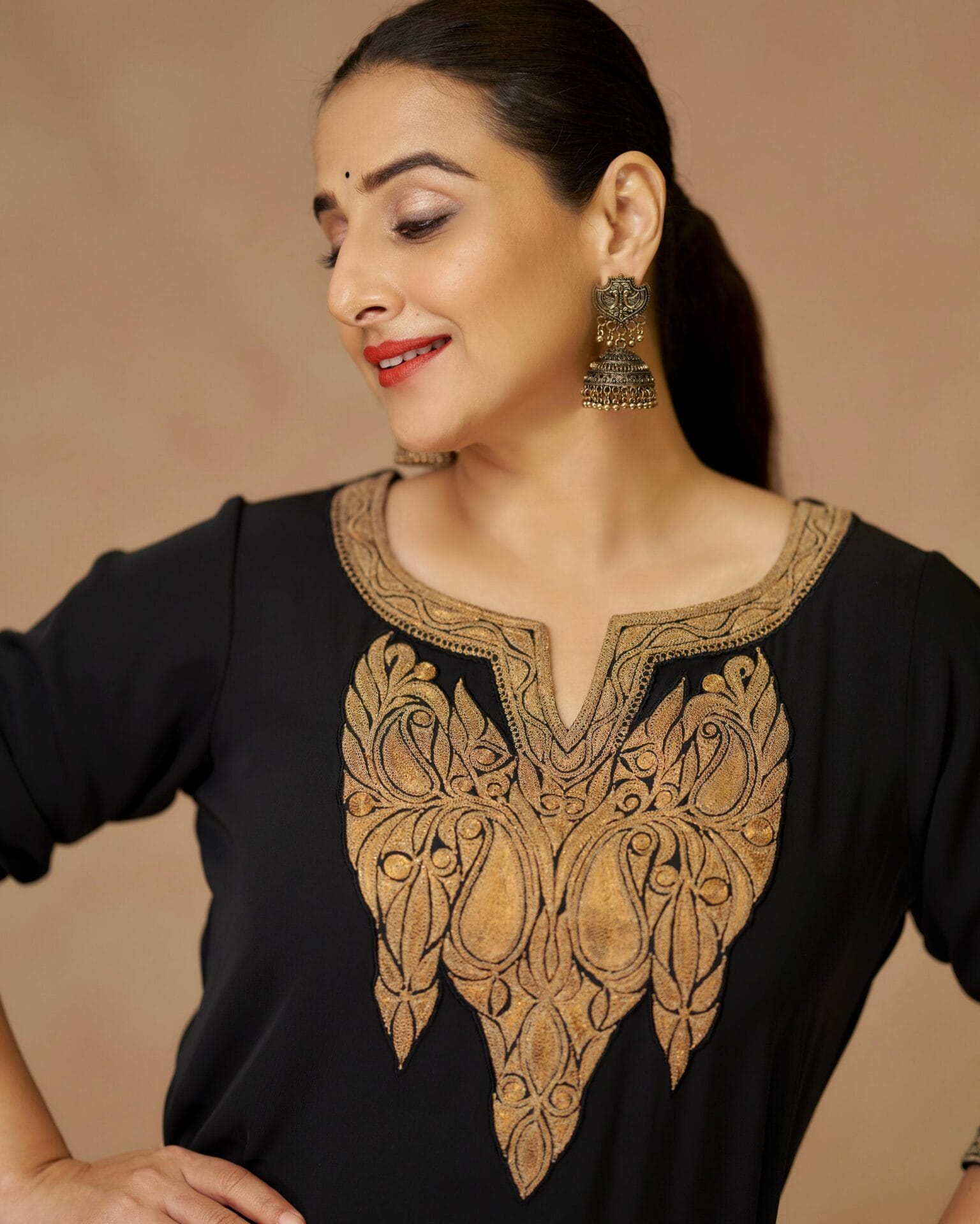 Vidya Balan in Black Tilla Embroidered Kurta Pallazo