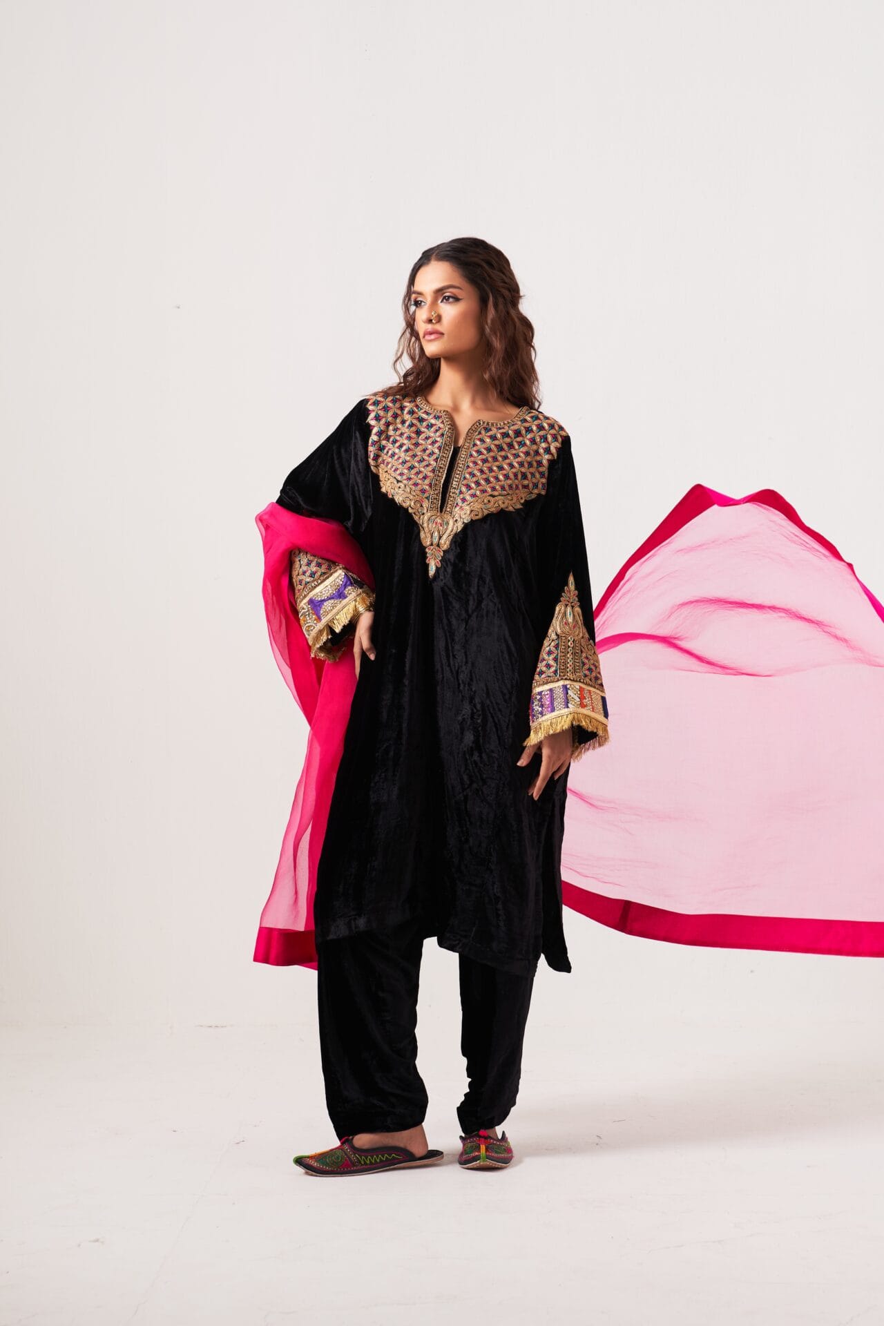 Black Tilla Embroidered Pheran Salwar Organza Dupatta