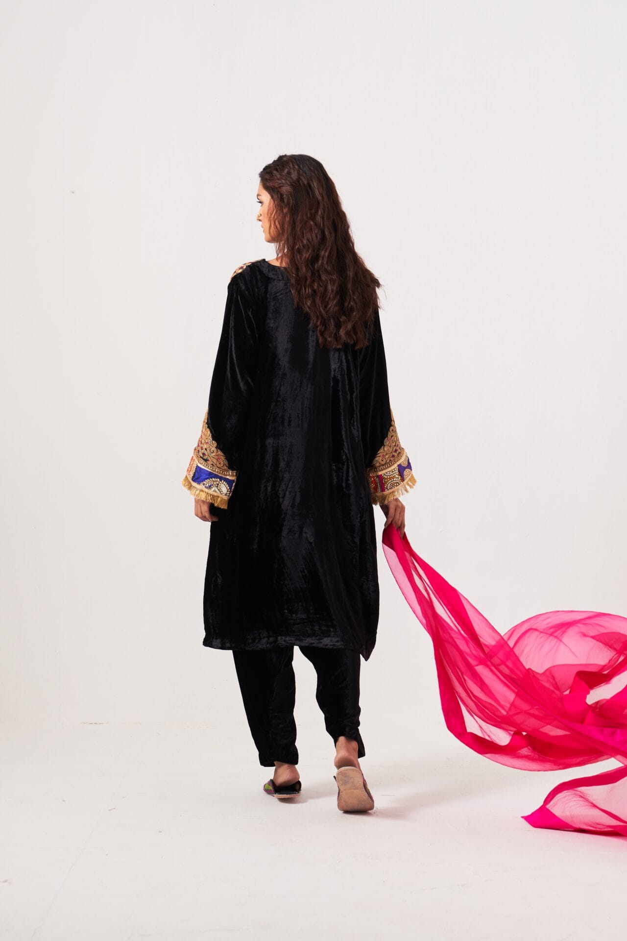 Black Tilla Embroidered Pheran Salwar Organza Dupatta