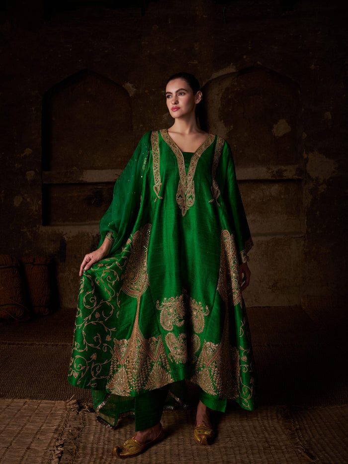 Green Tilla And Dabka Embroidered Kalidar Pheran Salwar Organza Mukaish Dupatta