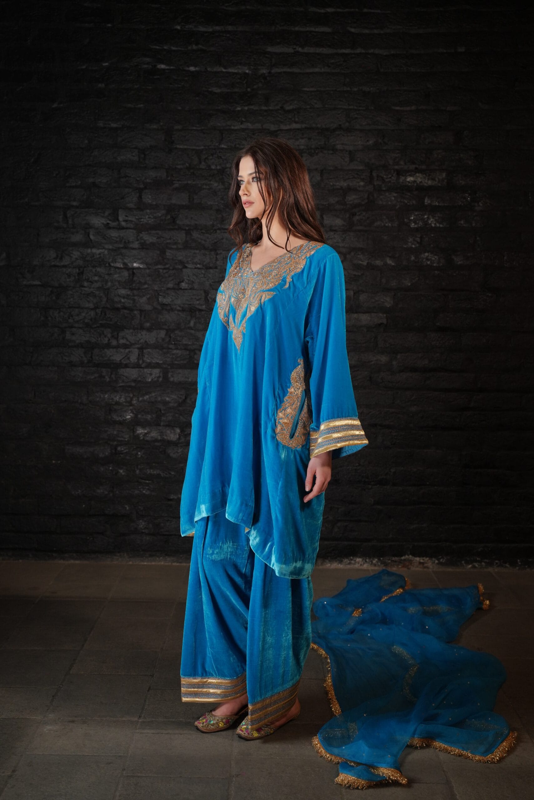 Aqua Blue Tilla Embroidered Round  Pheran Farshi Salwar Organza Dupatta