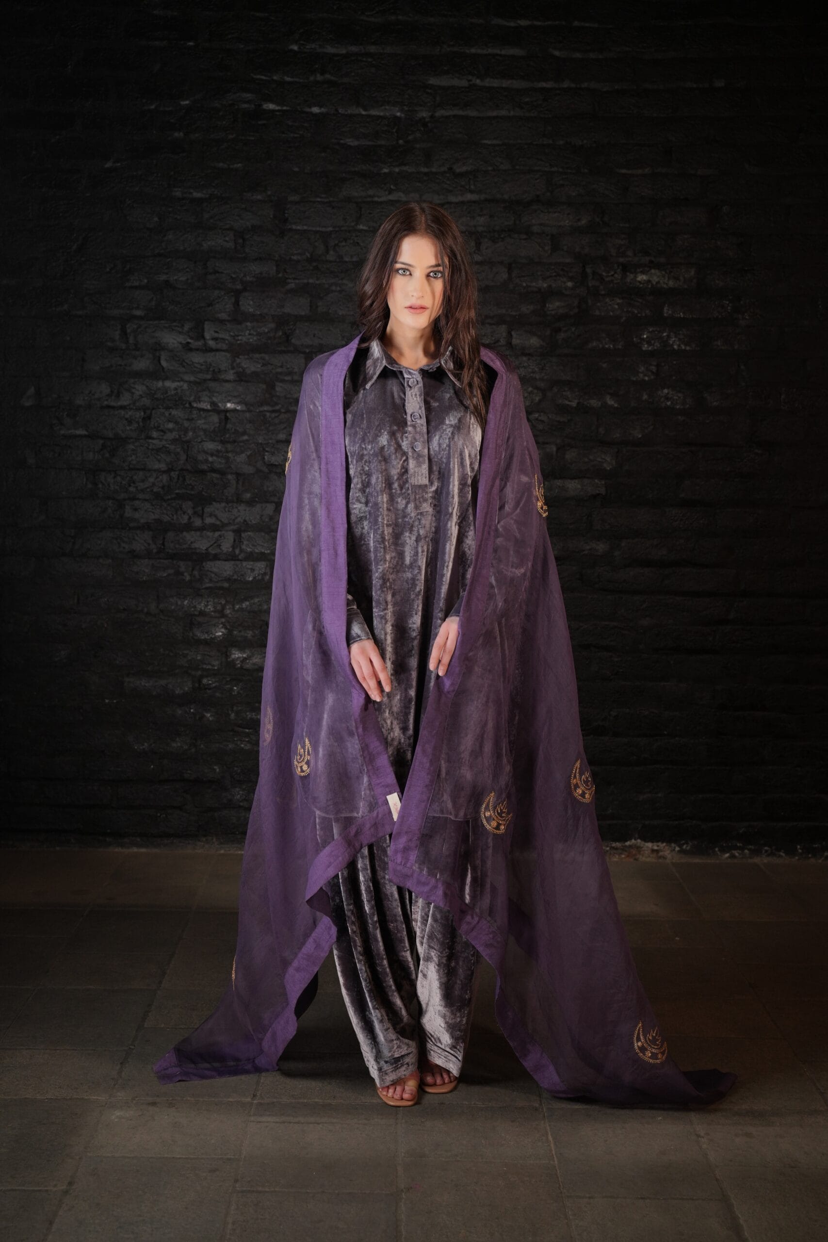 Lilac Khan Dress Tilla Embroidered Dupatta
