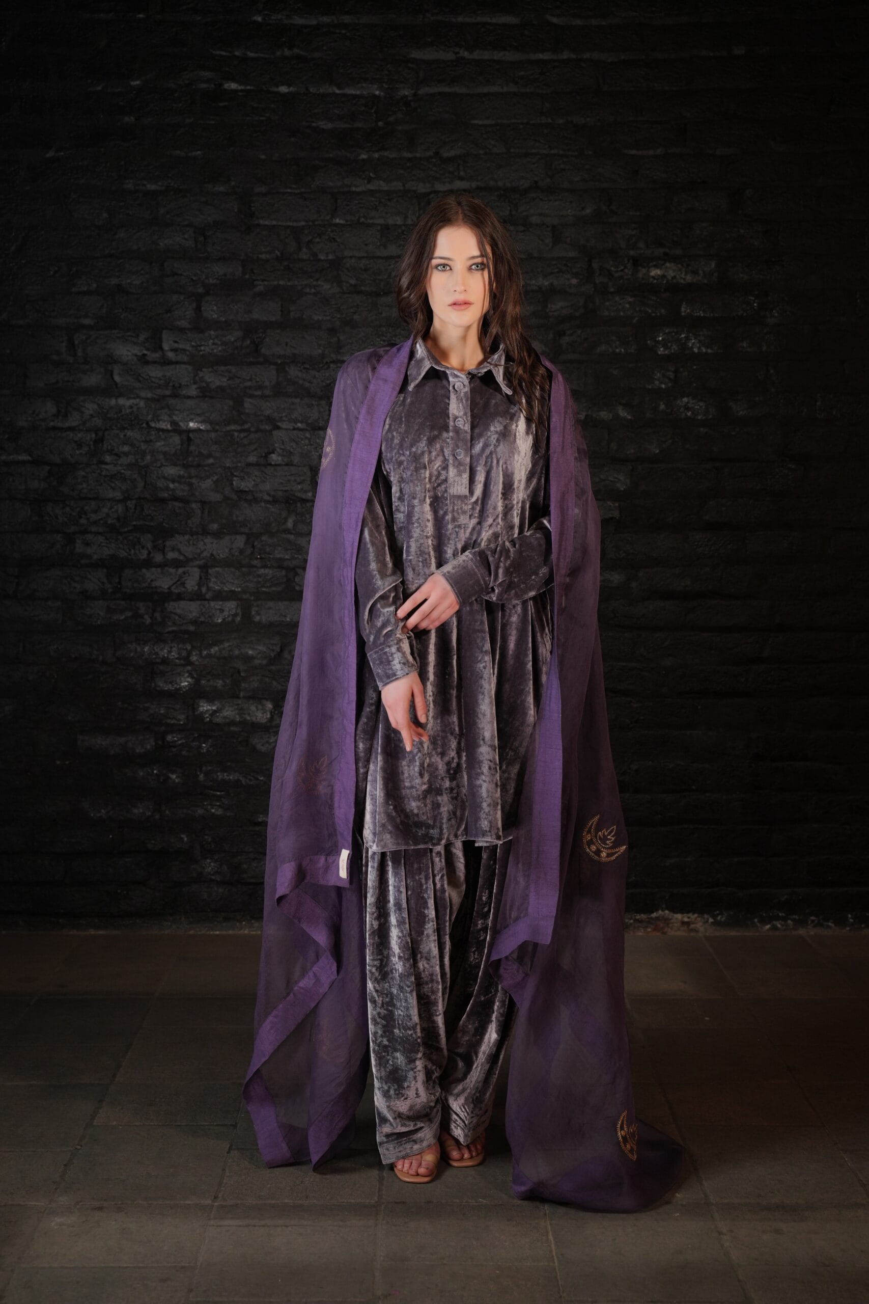 Lilac Khan Dress Tilla Embroidered Dupatta