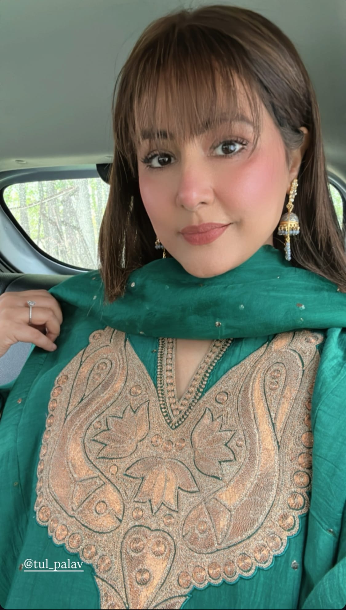 Green Tilla Embroidered Pheran Salwar Organza Mukaish Dupatta