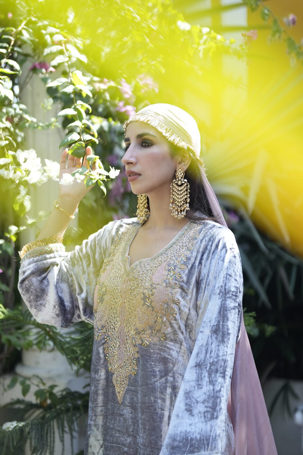 Grey Hand Embroidered Pheran Salwar Organza Dupatta