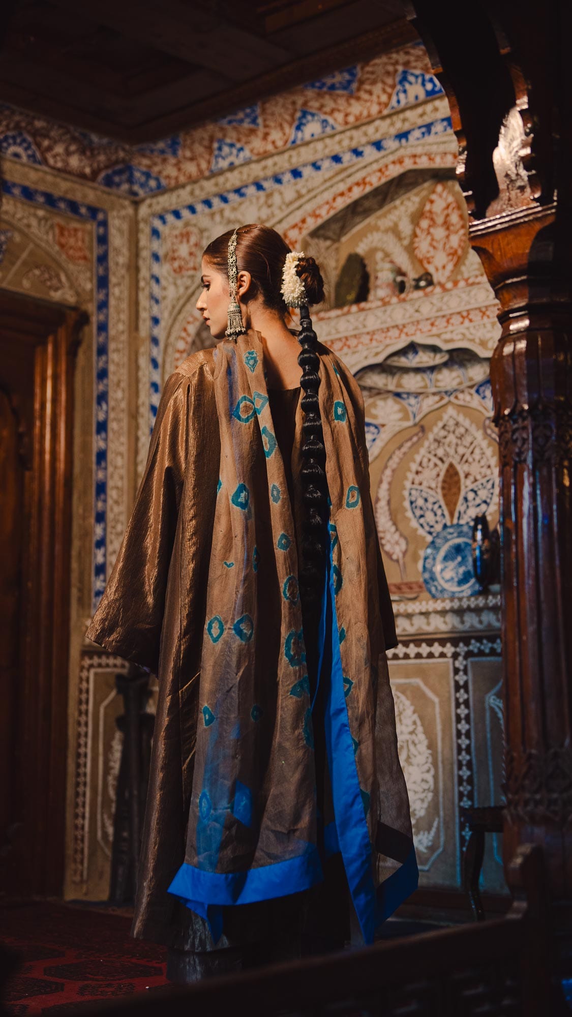Brown Pheran Pant Organza Bandhani Dupatta