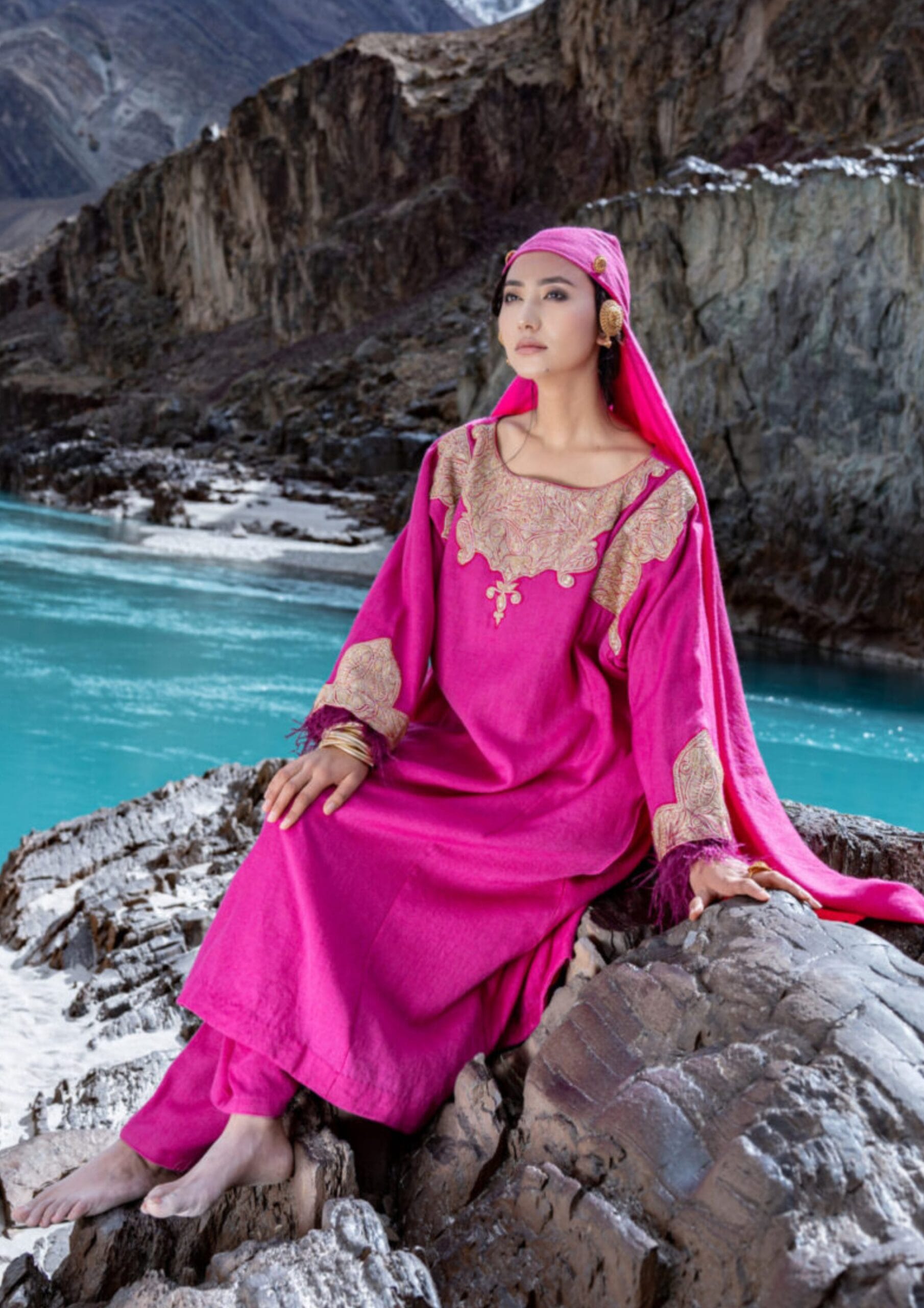 Hot Pink Purple Hand Embroidered Pheran Salwar Pashmina Stole