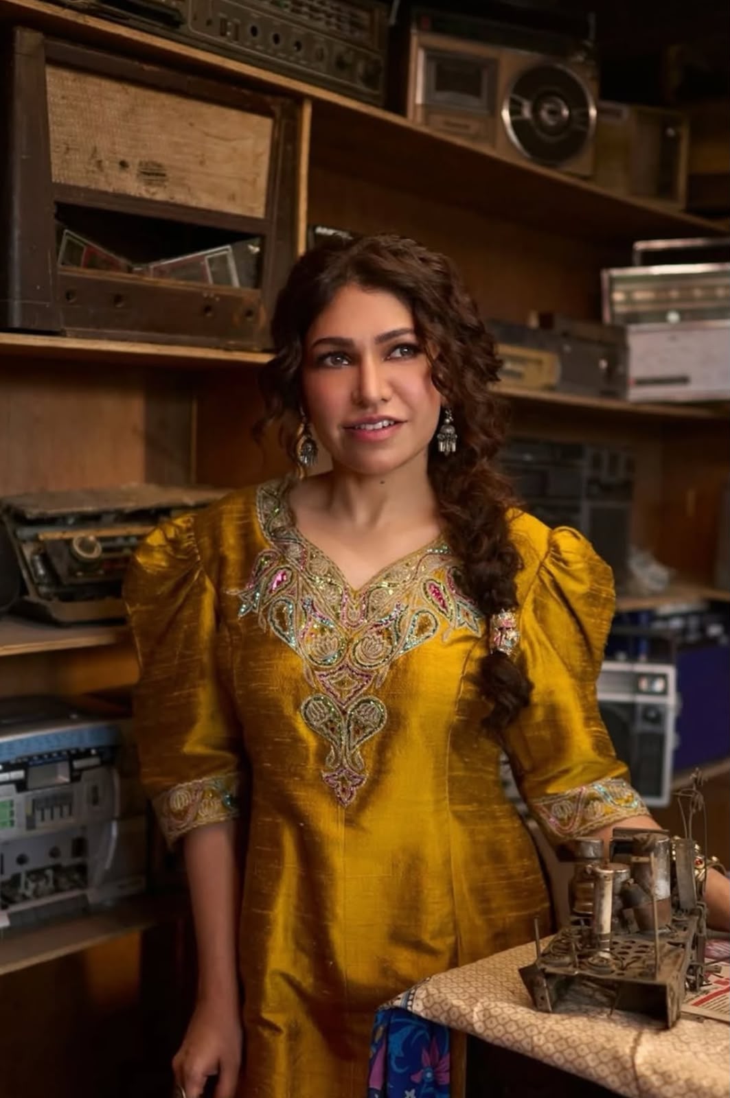 Tulsi Kumar in Lime Yellow Raw Silk Puff Sleeved Kurta Farshi Salwar