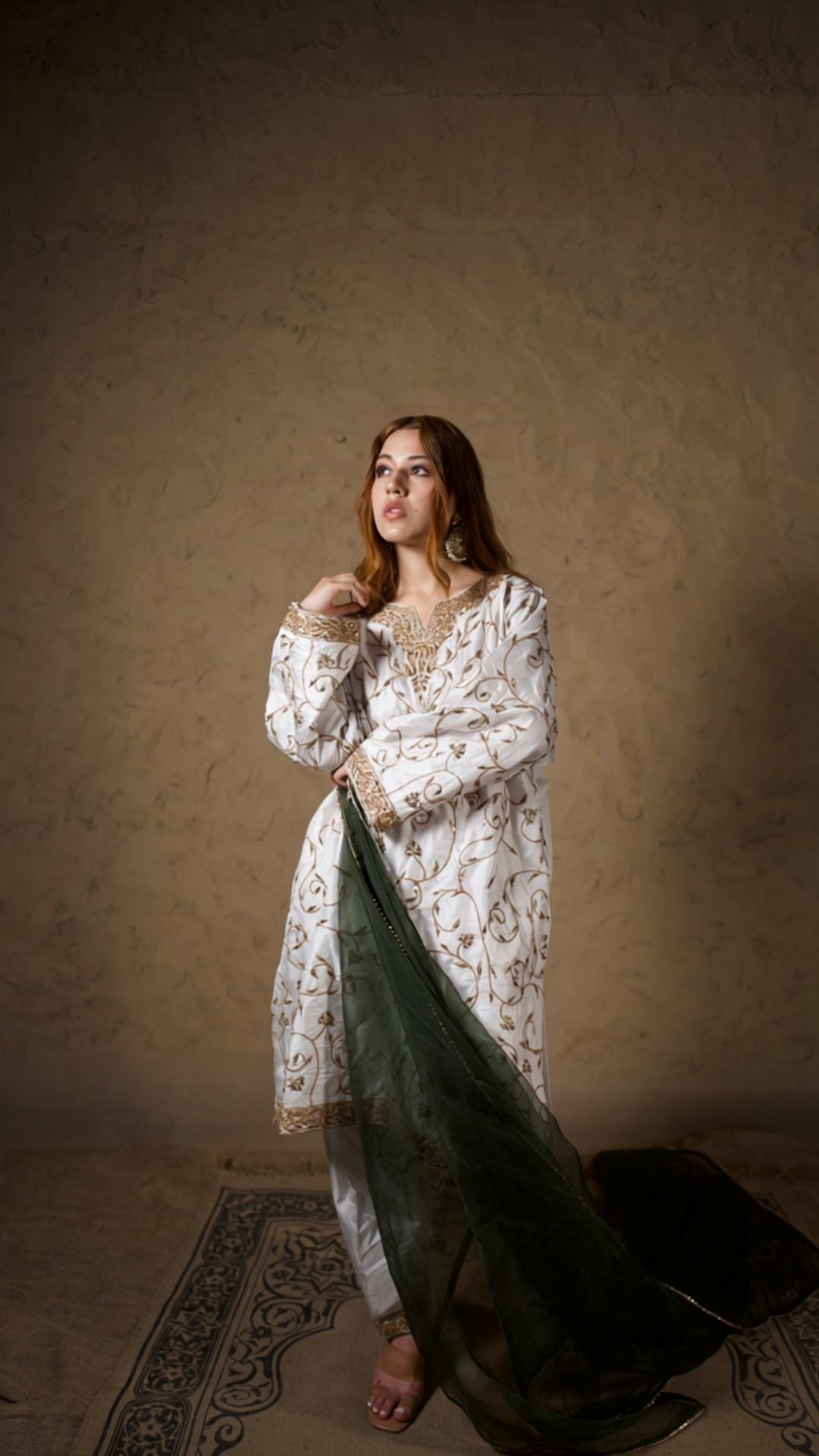 White Tilla Embroidered Pheran Salwar Organza Dupatta