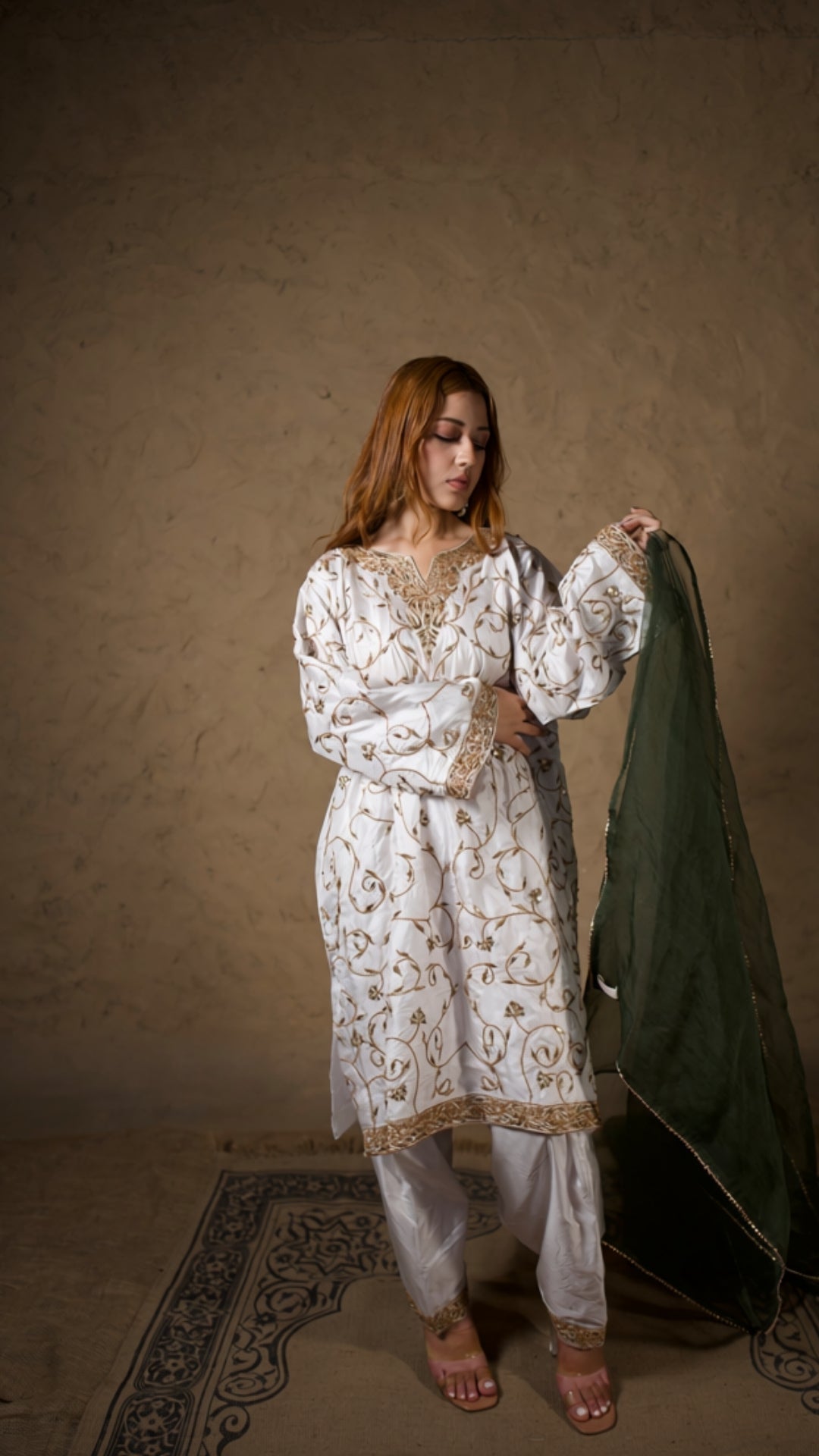 White Tilla Embroidered Pheran Salwar Organza Dupatta