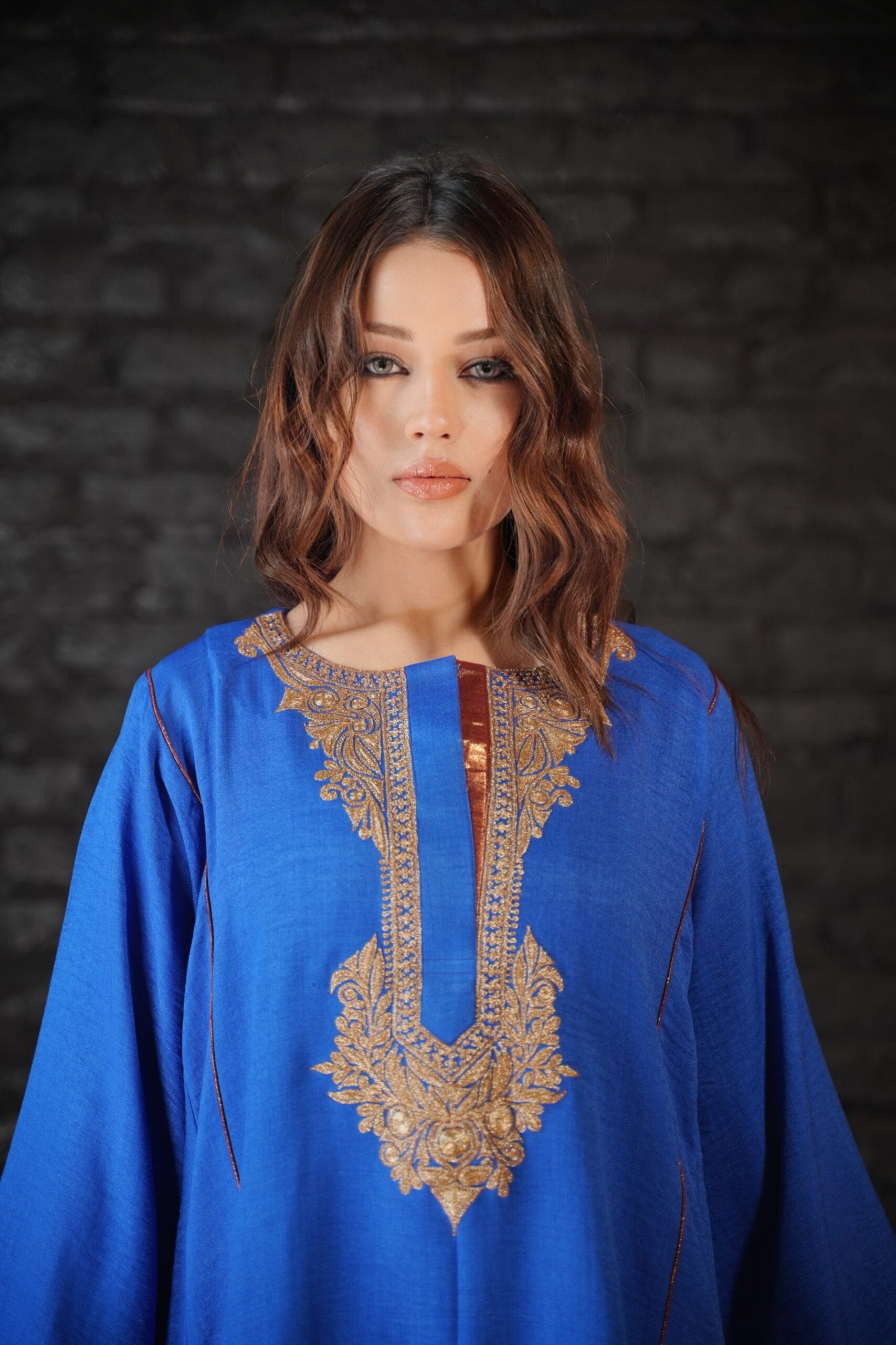 Blue and Rust Tilla Embroidered Round Pheran Farshi Salwar Dupatta - Image 3