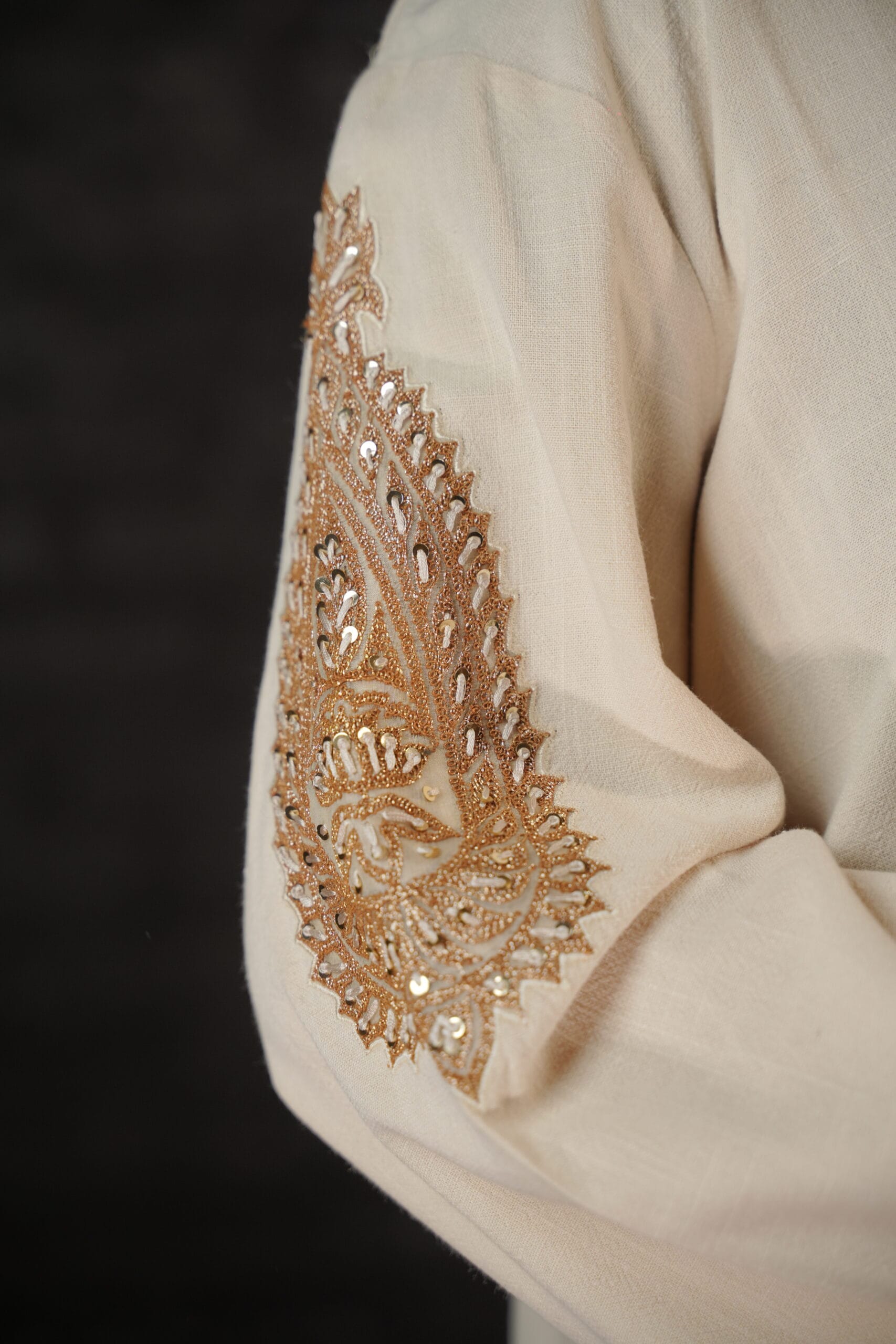 Ivory Tilla and Hand Embroidered Kameez Pants Dupatta - Image 5