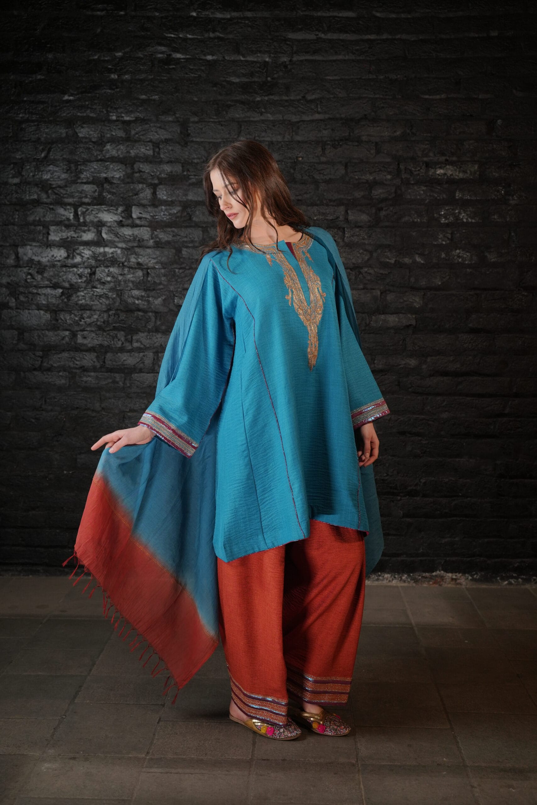 Teal and Rust Tilla Embroidered Round Pheran Farshi Salwar Dupatta - Image 2