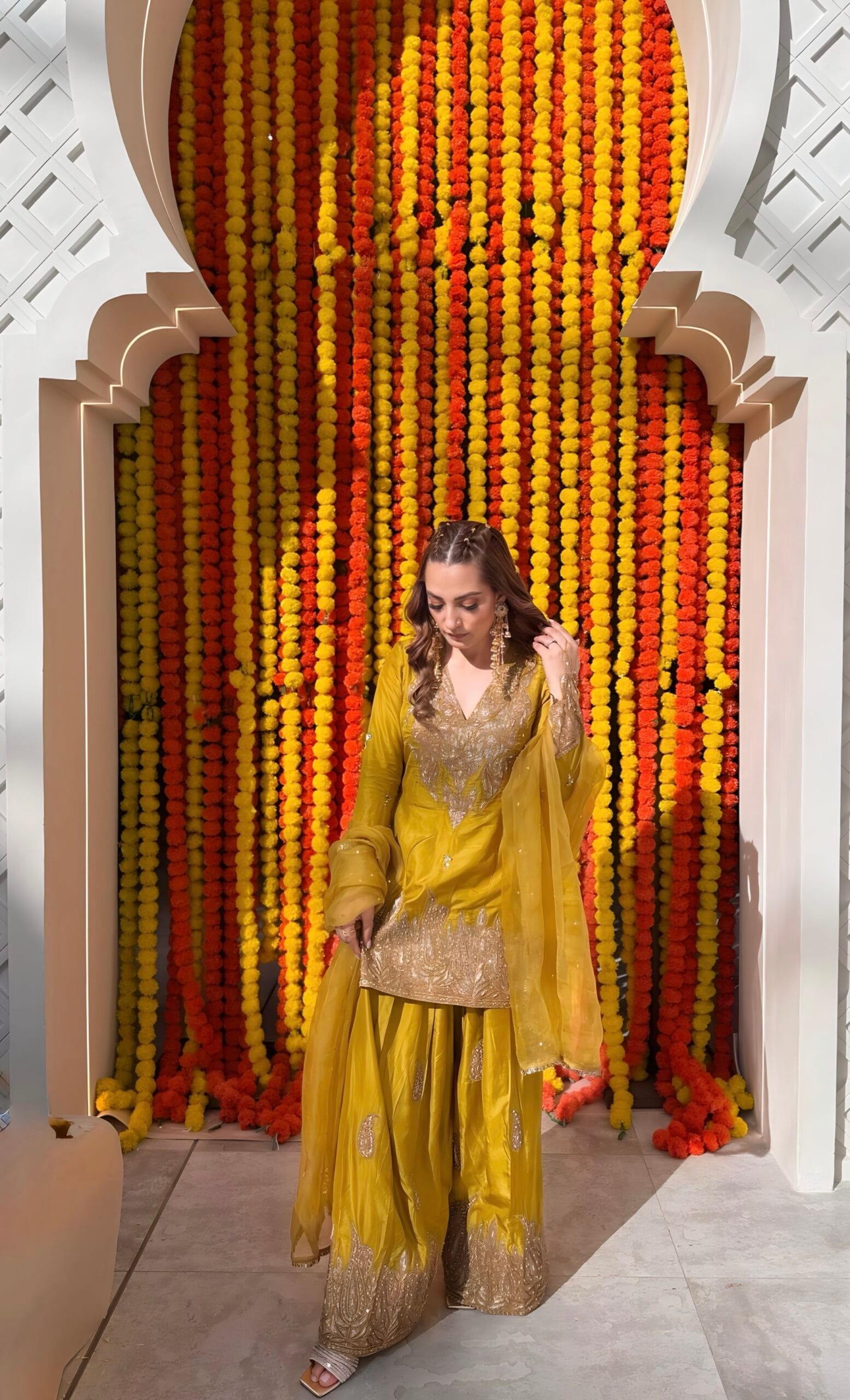 Mustard Tilla Embroidered Kameez Farshi Salwar Organza Dupatta - Image 3